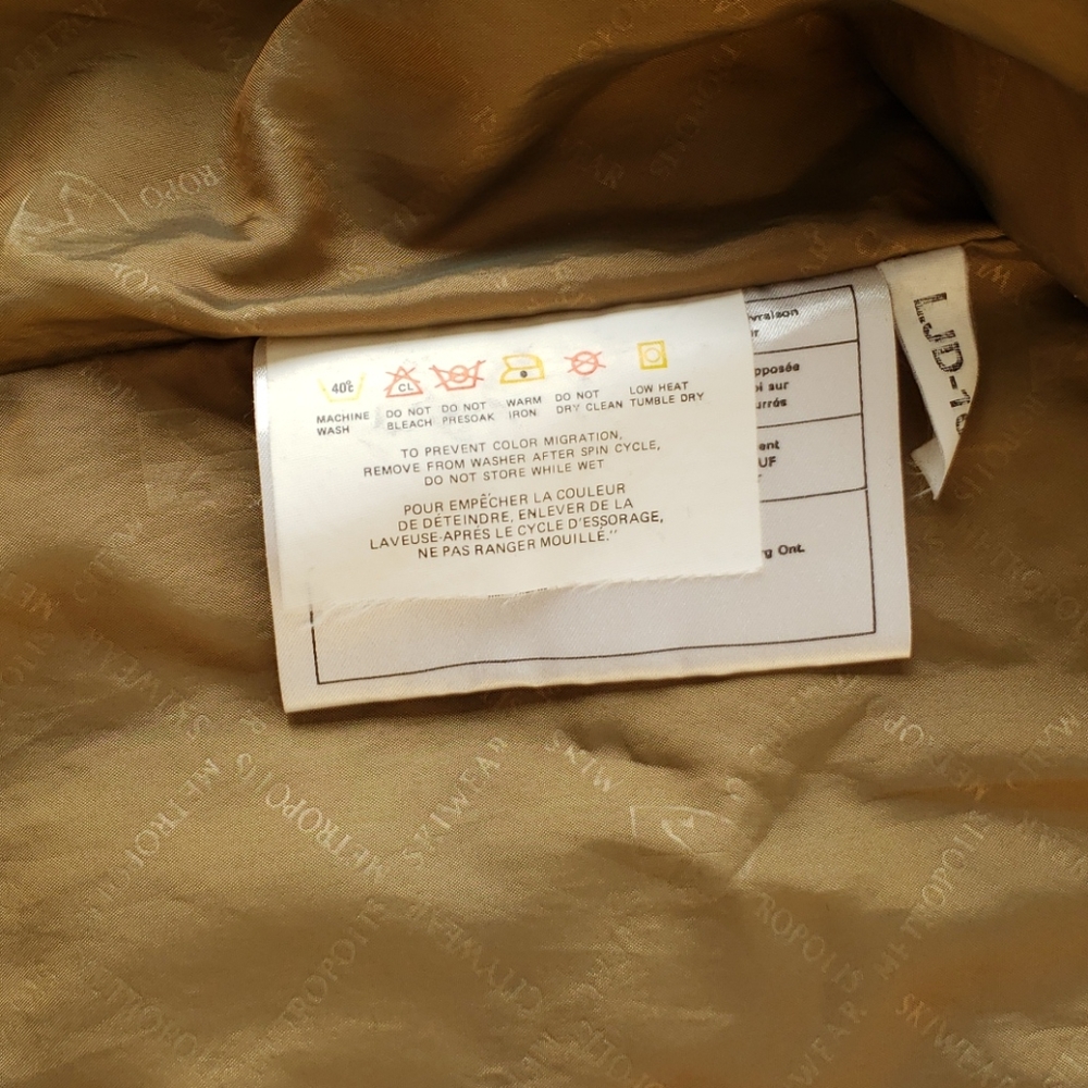 Jacket - Picture 8 of 10